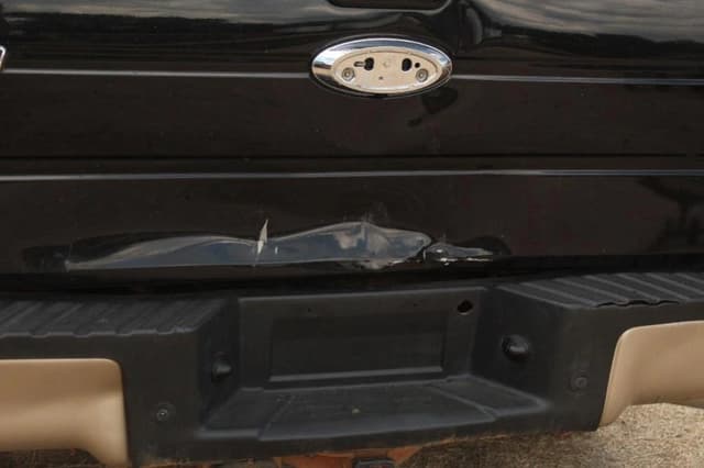 Image of Ford F-150 equipment image 2