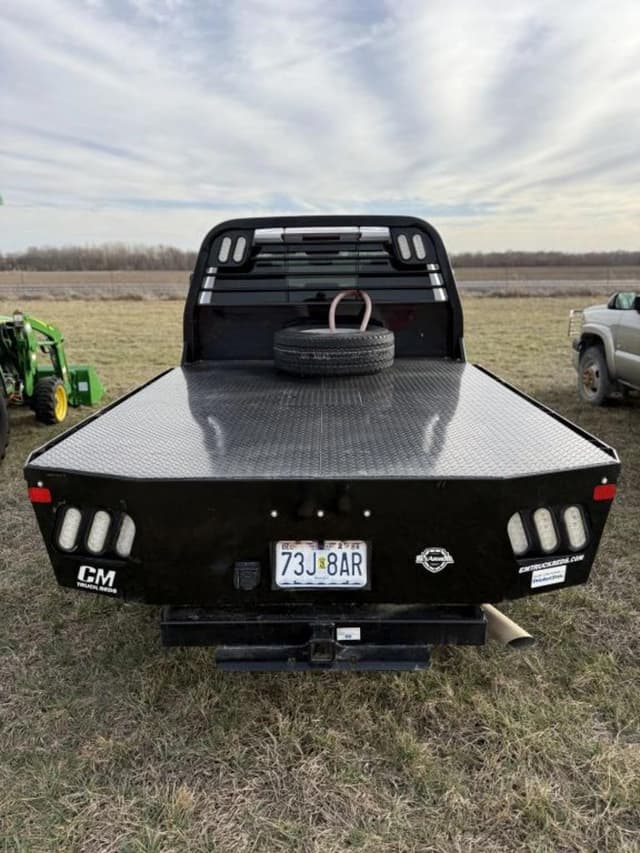 Image of Chevrolet 2500HD equipment image 2