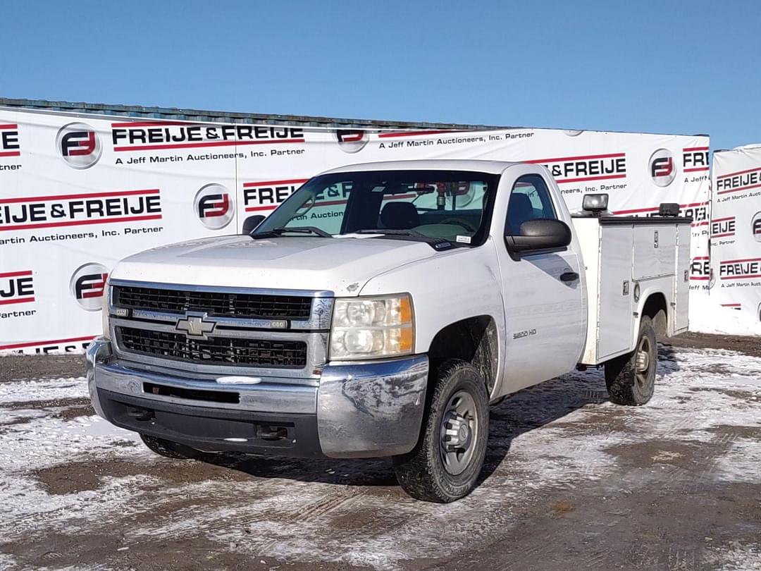 Image of Chevrolet 2500HD Primary image