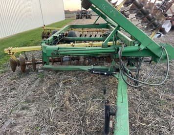 Main image John Deere 220