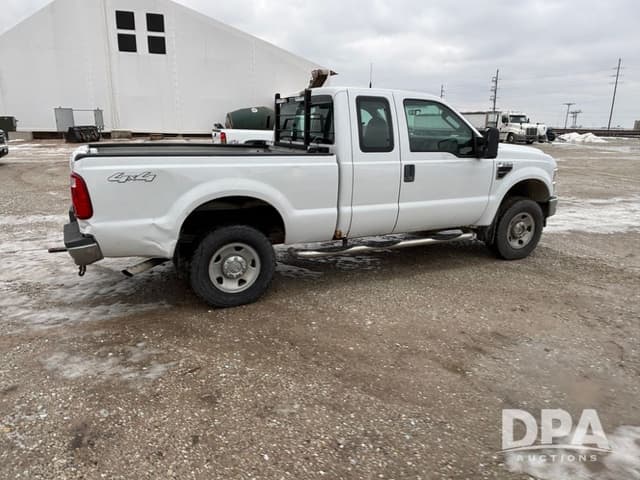 Image of Ford F-250 equipment image 3
