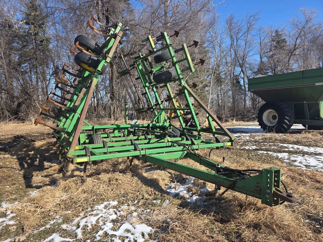 Image of John Deere 960 Primary image