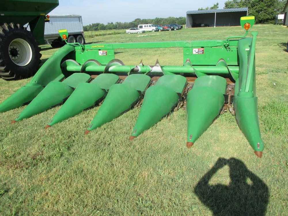Main image John Deere 706C