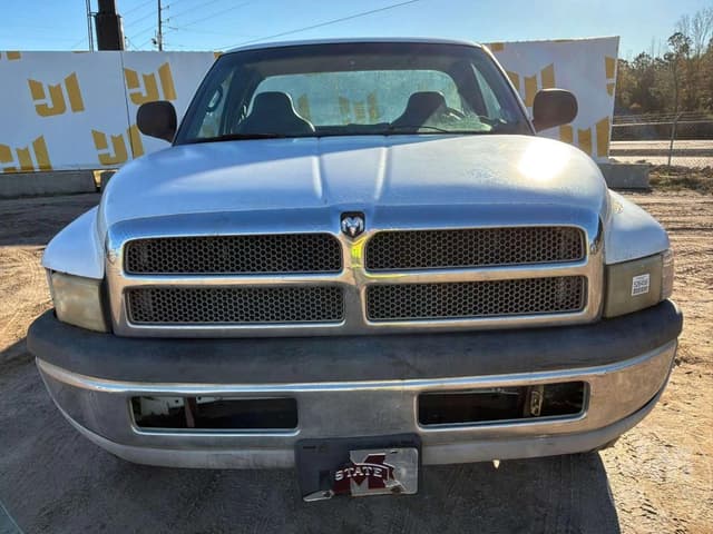 Image of Dodge Ram 1500 equipment image 1