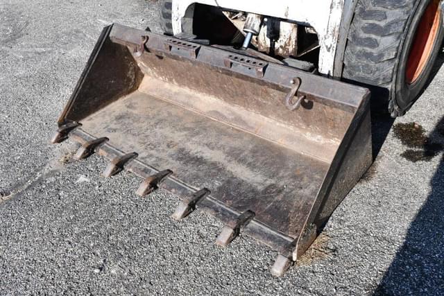 Image of Bobcat 843 equipment image 2