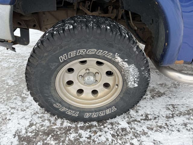 Image of Ford F-150 equipment image 4