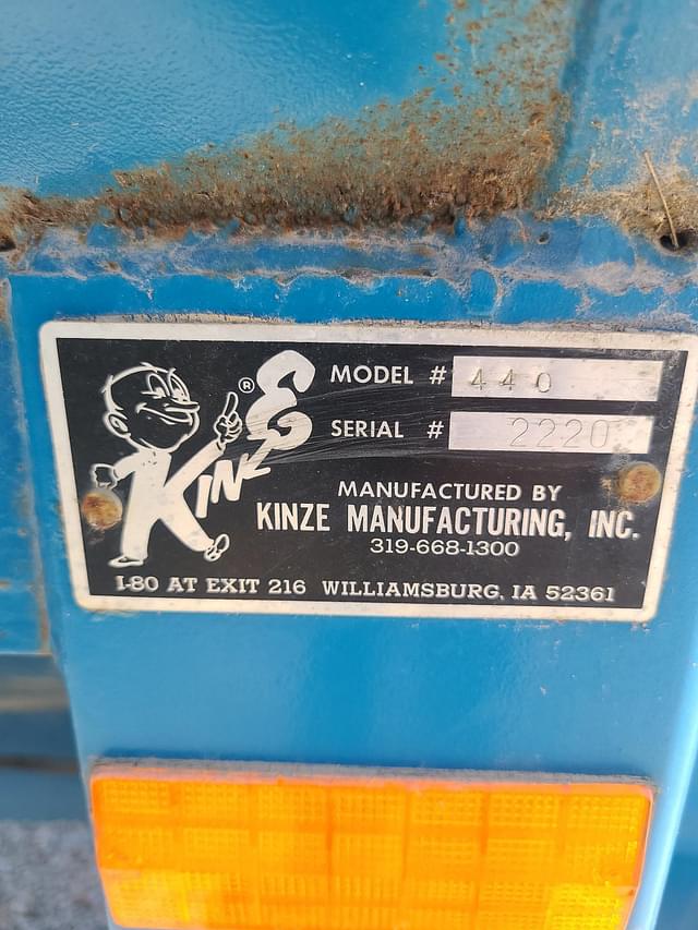Thumbnail image Kinze 440 4