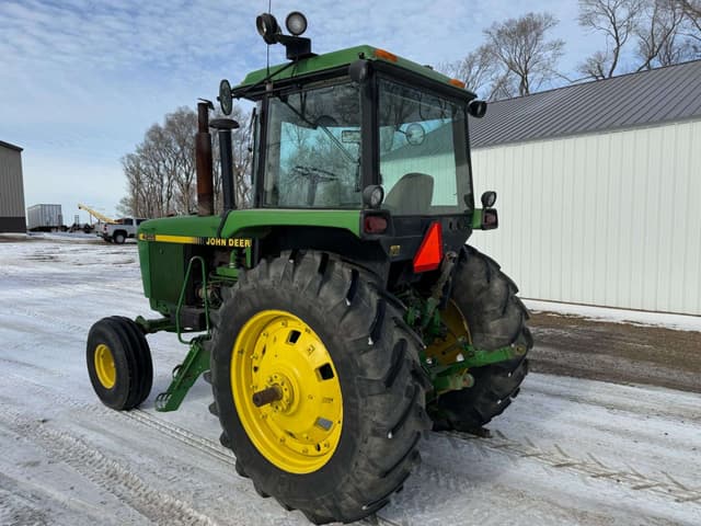 Image of John Deere 4255 equipment image 4