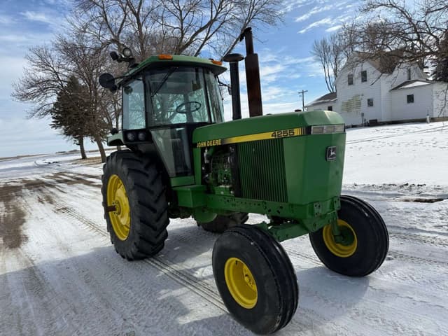 Image of John Deere 4255 equipment image 2