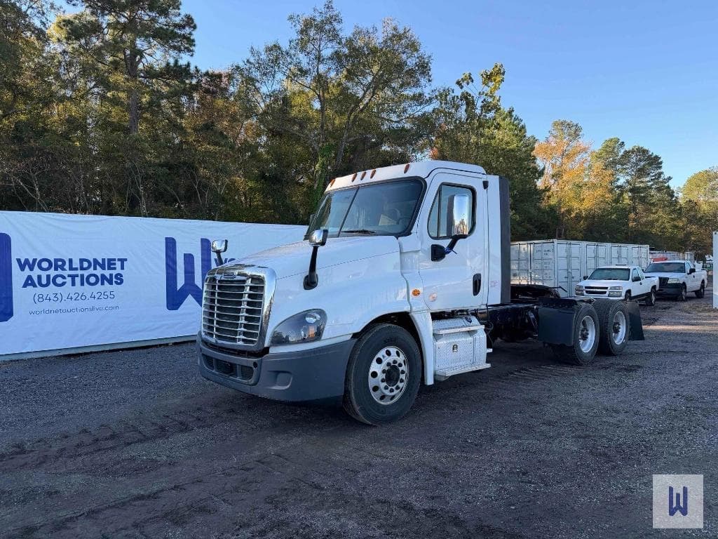 Image of Freightliner Cascadia 125 Primary image