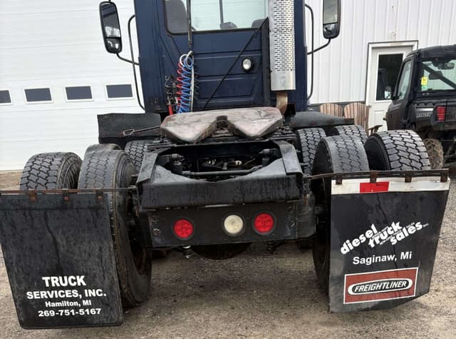 Image of Mack CH613 equipment image 2