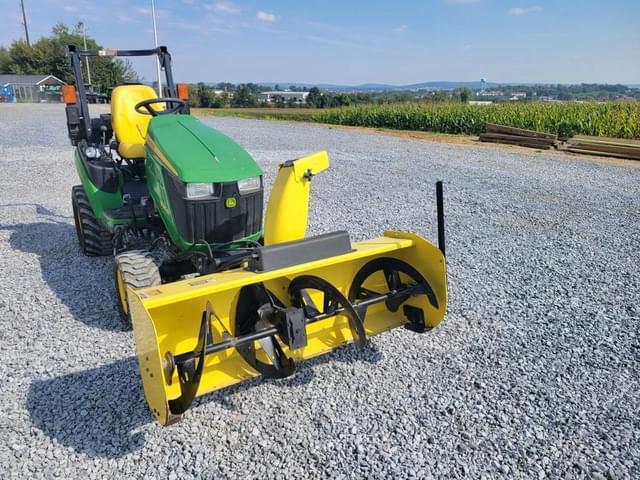 Image of John Deere 1025R equipment image 1