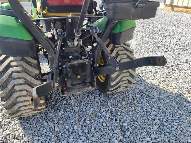 Image of John Deere 1025R equipment image 4