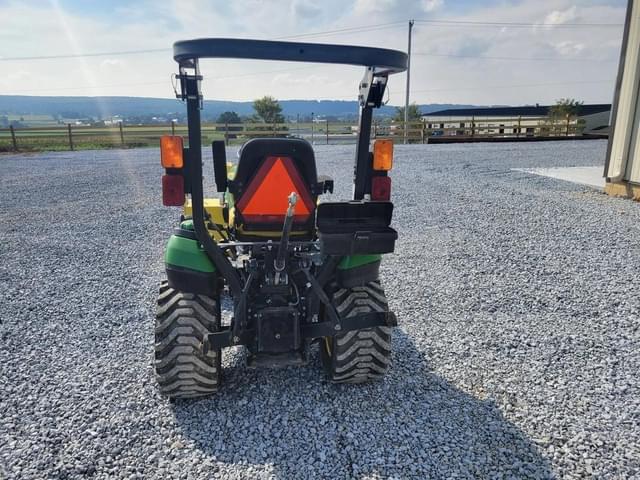 Image of John Deere 1025R equipment image 3