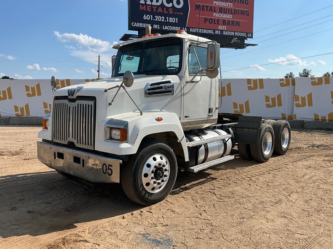 Image of Western Star 4700SF Primary image