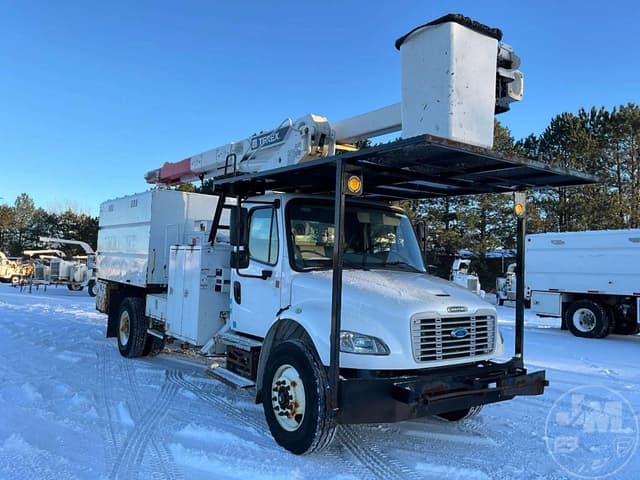 Image of Freightliner M2 equipment image 2