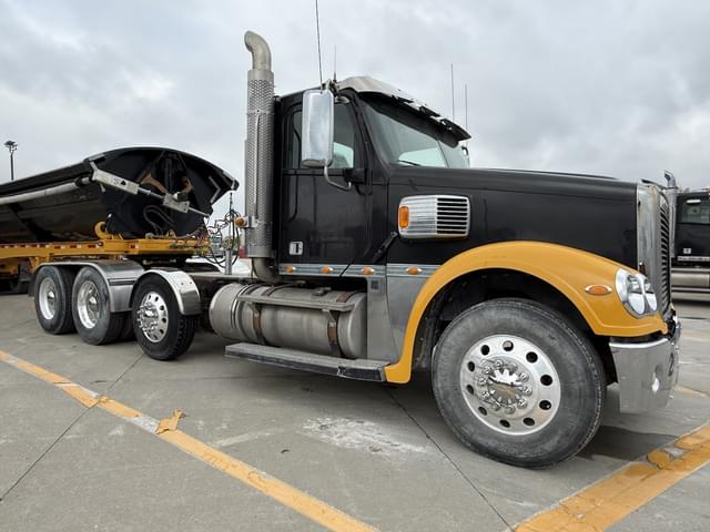 Image of Freightliner Coronado equipment image 1