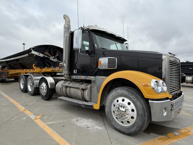 Image of Freightliner Coronado equipment image 2