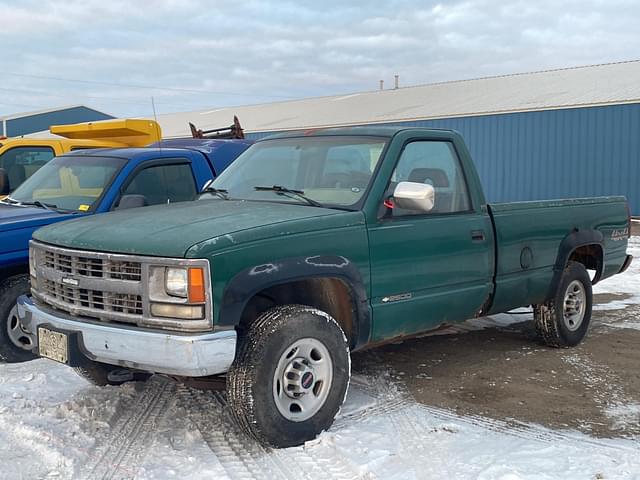 Image of Chevrolet Cheyenne equipment image 2