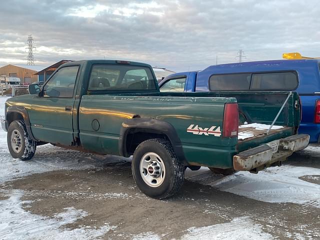 Image of Chevrolet Cheyenne equipment image 4