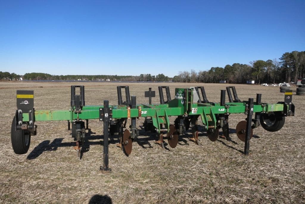 Image of Unverferth Zone-Builder 132 Primary image