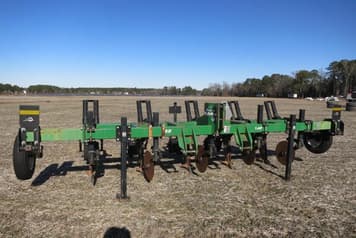 Main image Unverferth Zone-Builder 132