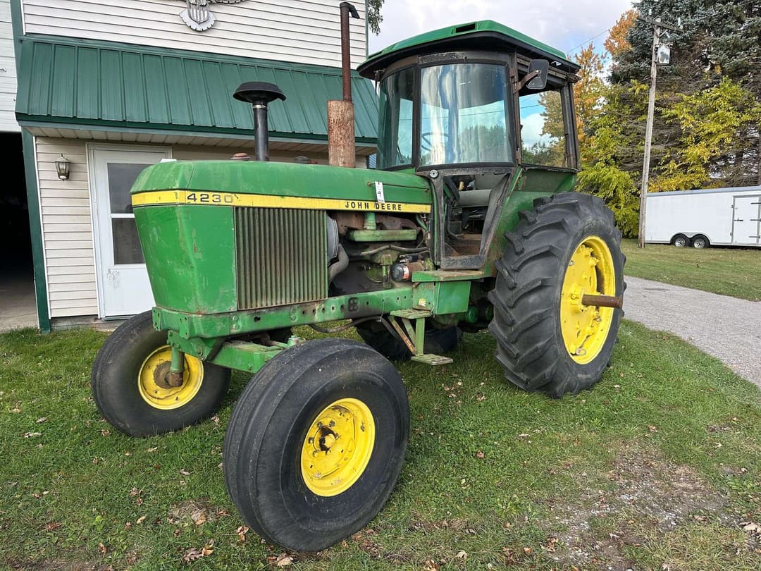 Image of John Deere 4230 Primary image