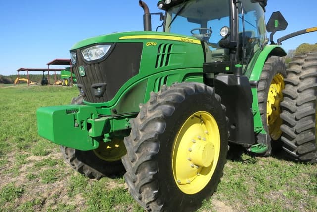 Image of John Deere 6175R equipment image 2
