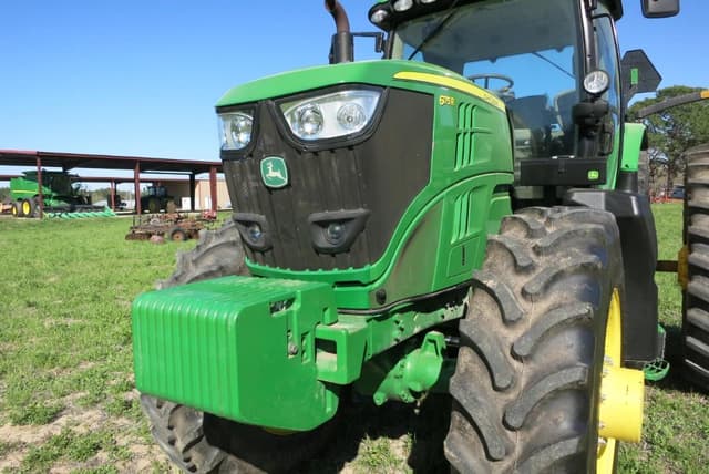 Image of John Deere 6175R equipment image 3