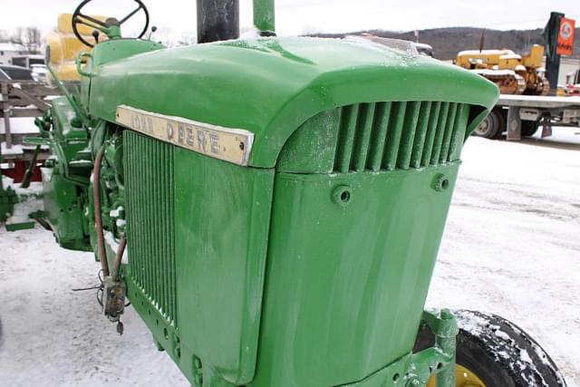 Image of John Deere 3020 equipment image 4