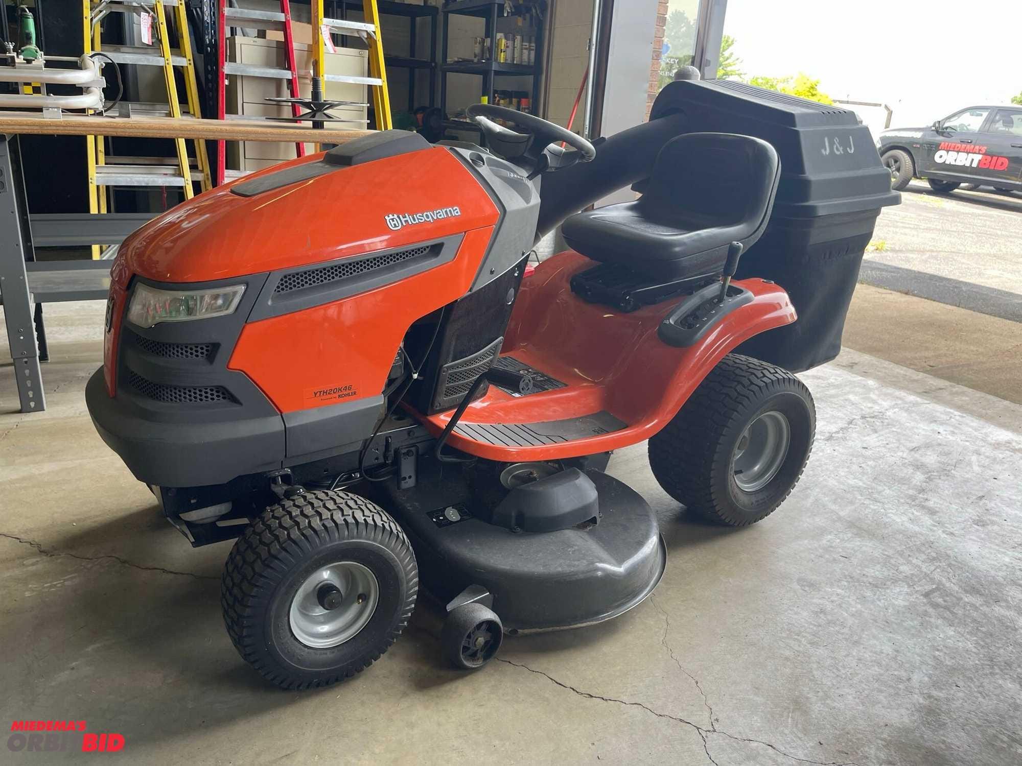 Main image Husqvarna YTH20K46