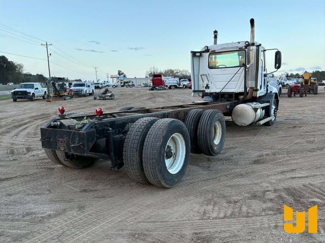 Image of Mack Vision CX612 equipment image 4