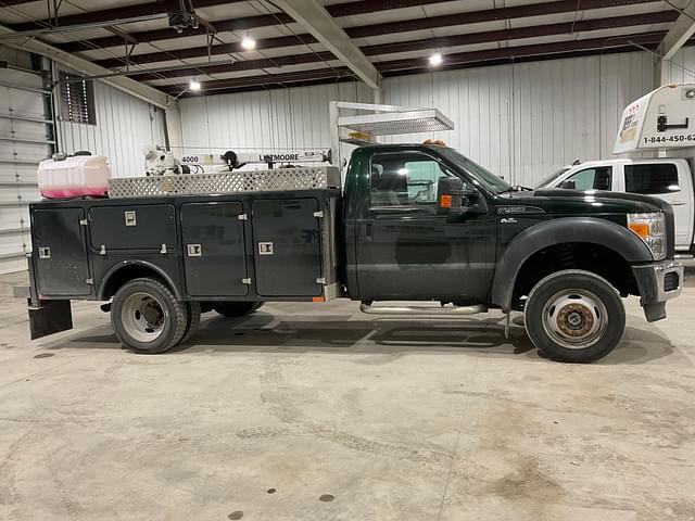 Image of Ford F-450 equipment image 3