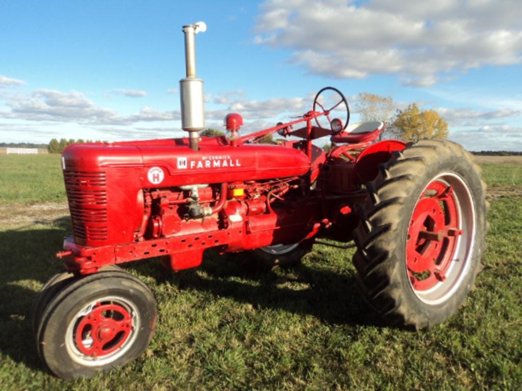 Main image Farmall Super H
