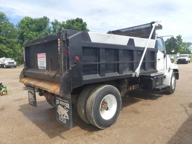Image of Hino 268 equipment image 2