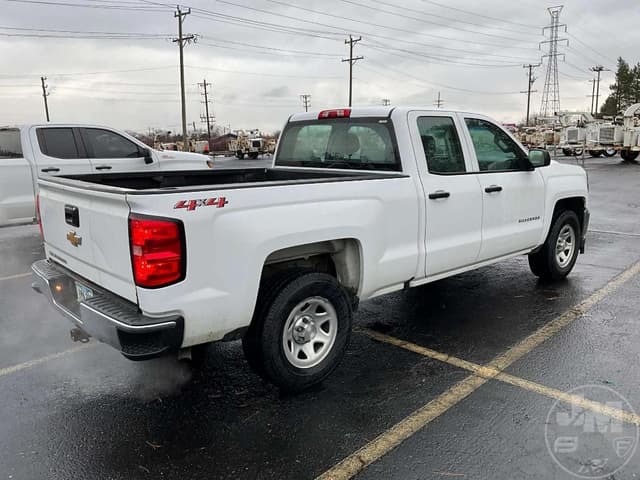 Image of Chevrolet Silverado equipment image 4