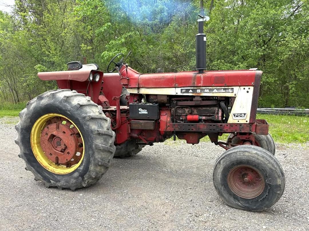 Image of Farmall 706 Primary image