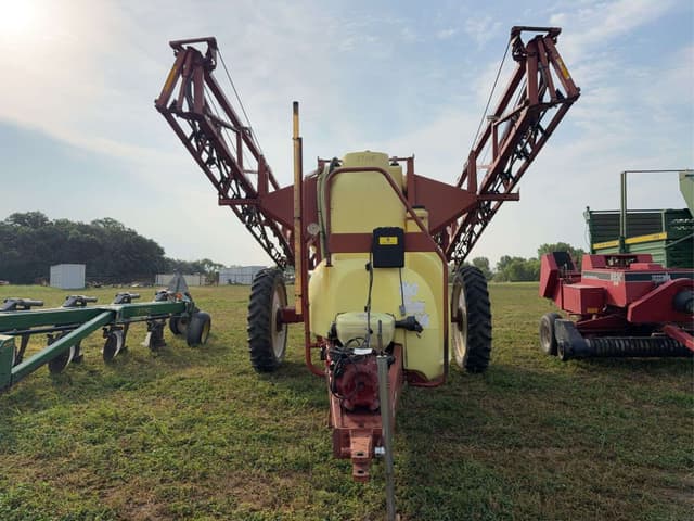 Image of Hardi NP1100 equipment image 1