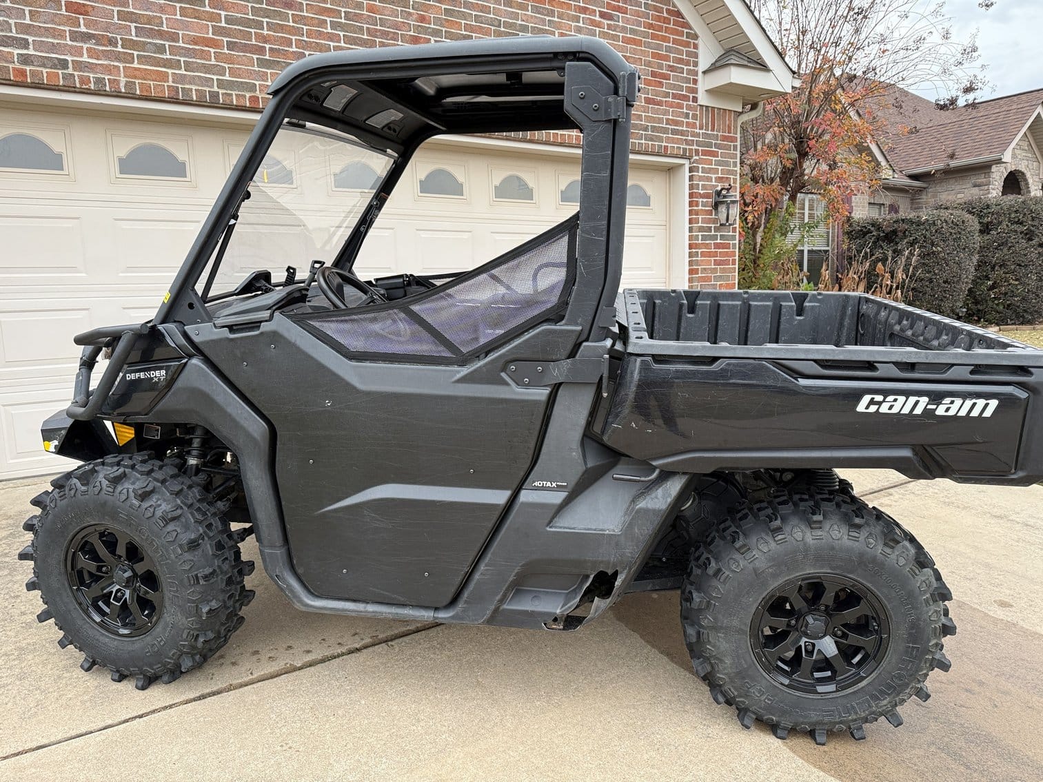 2022 Can-Am Defender XT HD9 Equipment Image0
