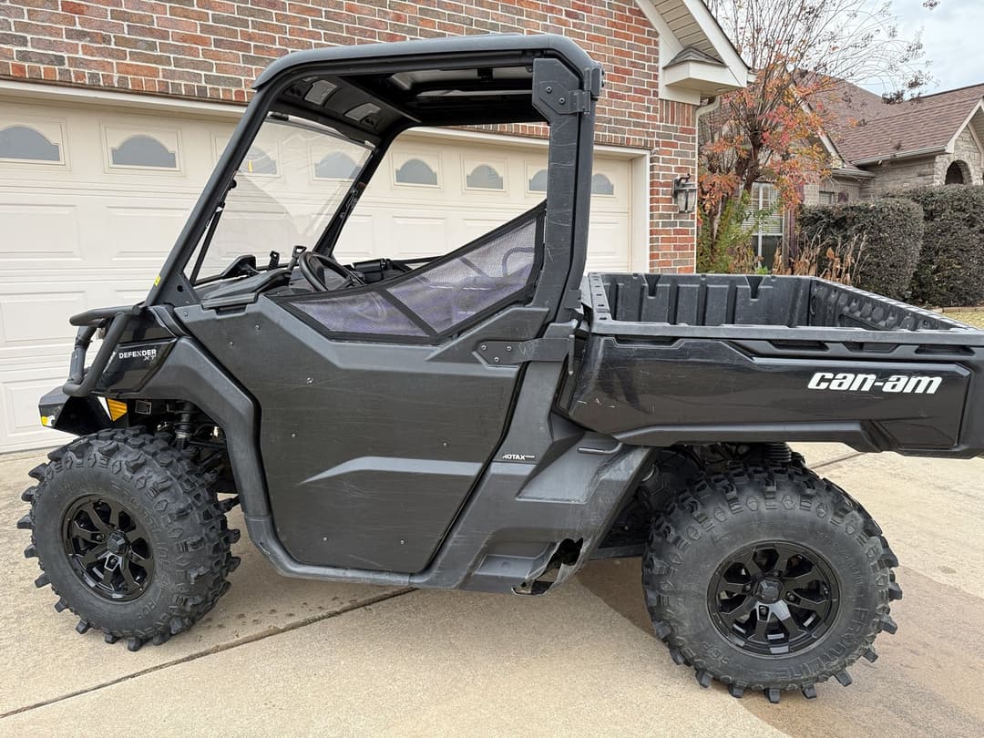 Image of Can-Am Defender XT HD9 Primary image