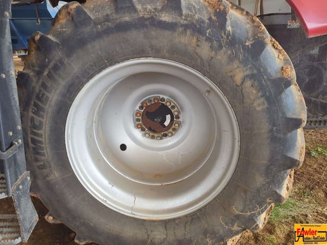 Image of Case IH 7010 equipment image 2