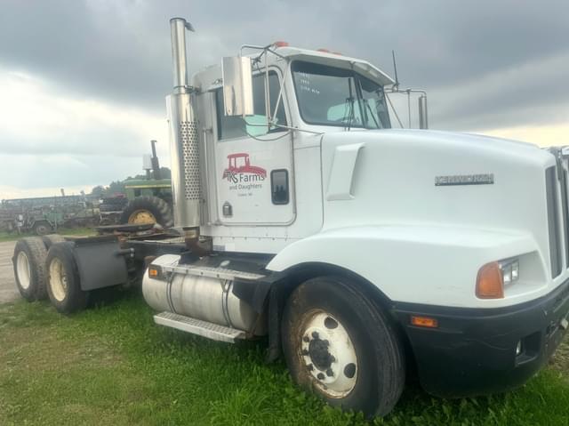 Image of Kenworth T400 equipment image 1