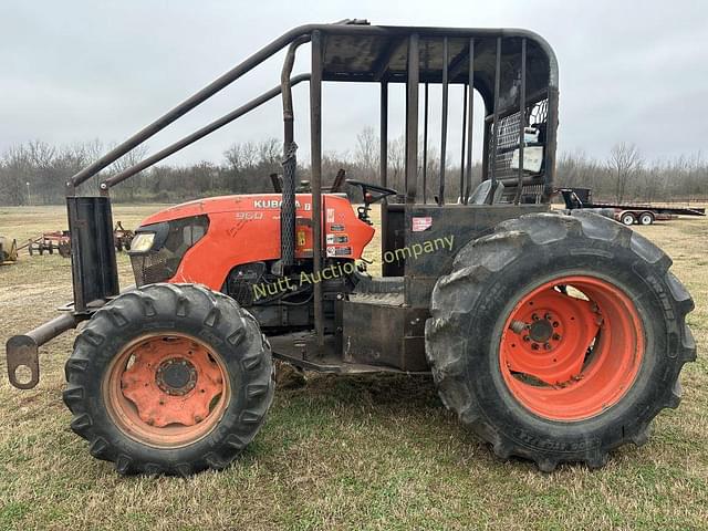 Image of Kubota M9960 equipment image 1