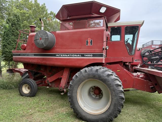 Image of International Harvester 1460 equipment image 1