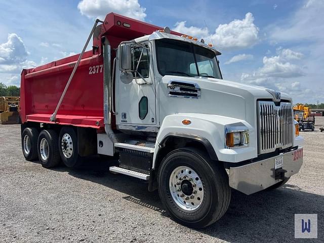 Image of Western Star 4700SF equipment image 3
