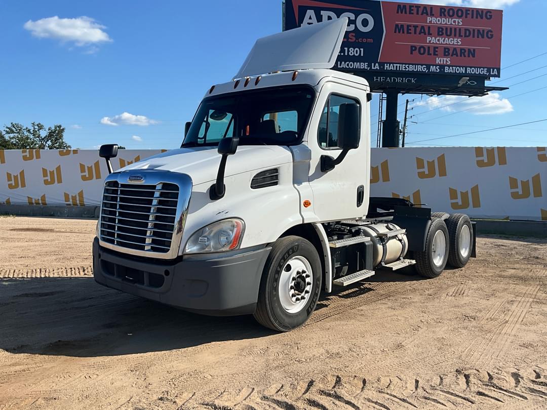 Image of Freightliner Cascadia Primary image