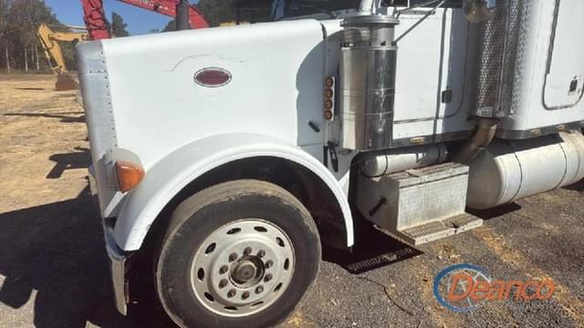 Image of Peterbilt 378 equipment image 1