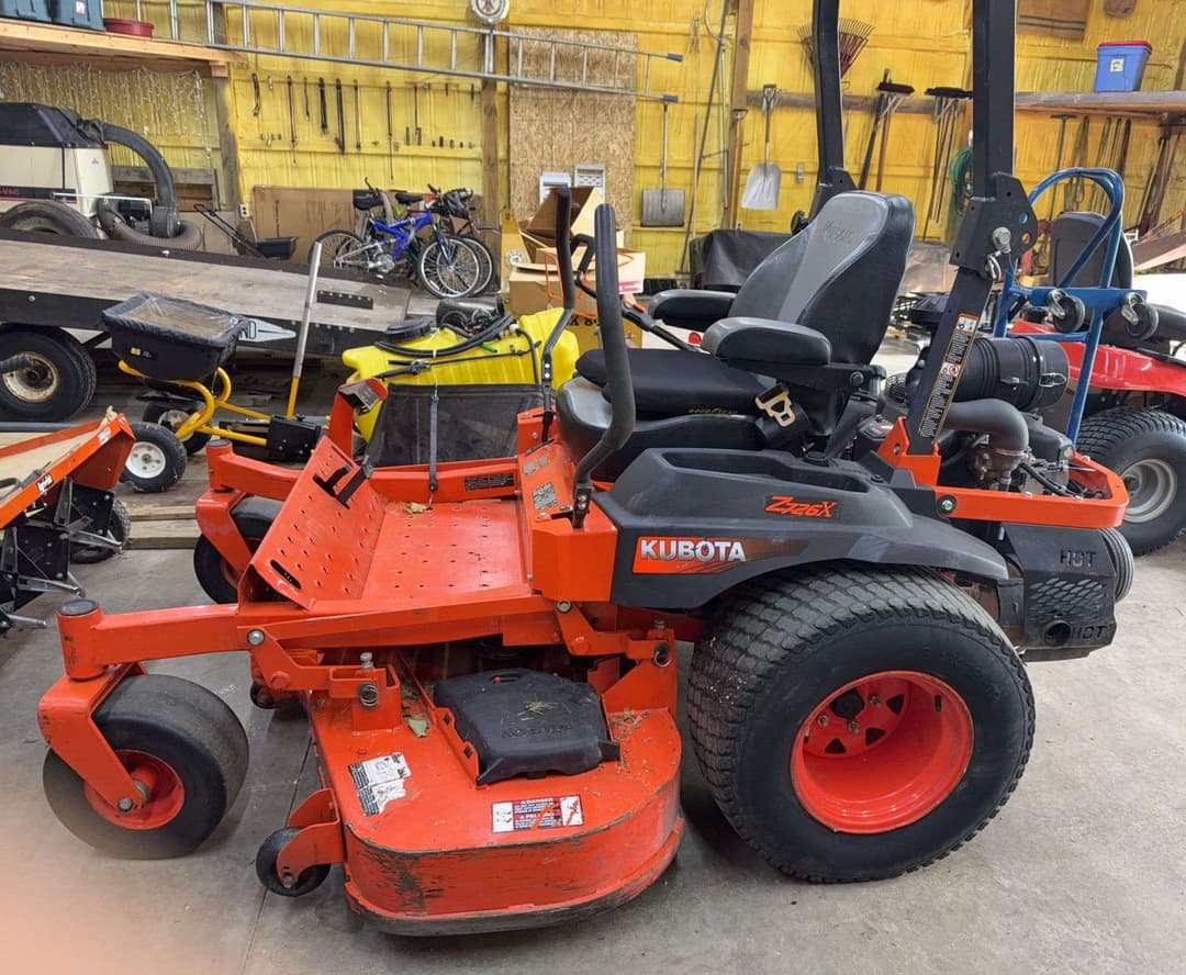 Image of Kubota ZD326 Primary image
