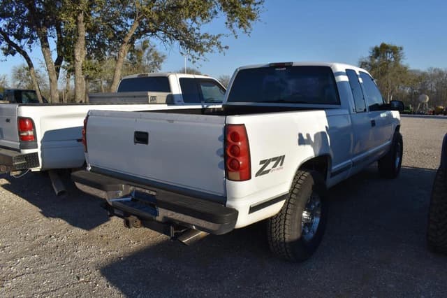 Image of GMC 1500 equipment image 4