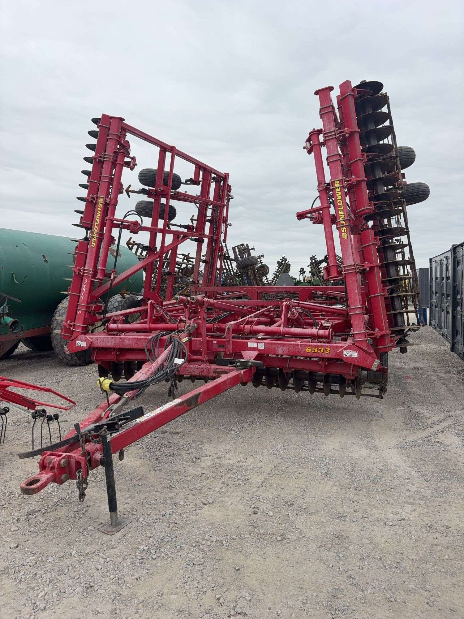 Sunflower 6333-34 Equipment Image0